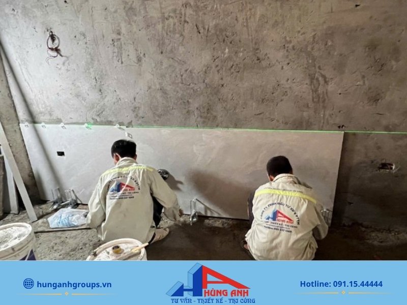 Báo giá hoàn thiện nhà ống | Bóc tách minh bạch 2026 Kỹ thuật trát tường và ốp lát gạch men khi thi công hoàn thiện nhà ống