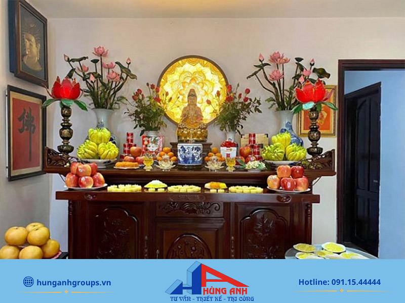Các vật dụng trên bàn thờ