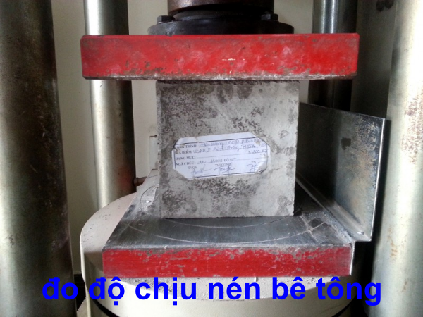 đo độ chịu nén của bê tông