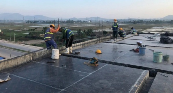 lắp cốt pha sàn mái