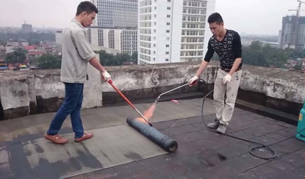 thi công chống thấm sàn mái