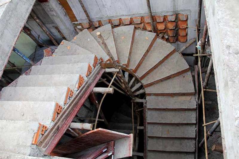 cầu thang truyền thống