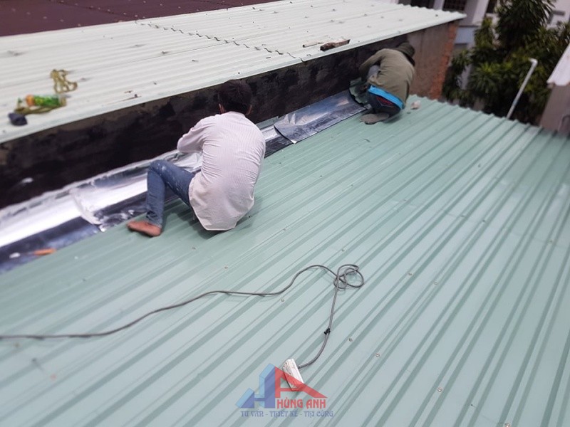 Sửa Mái Tôn Cũ Thấm Dột dan mang